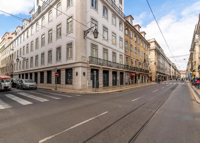 Modern 1bdr In Downtown By Lovelystay Lisboa