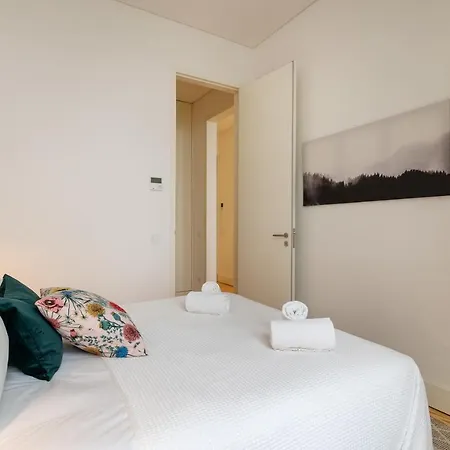 Modern 1bdr In Downtown By Lovelystay Apartmán