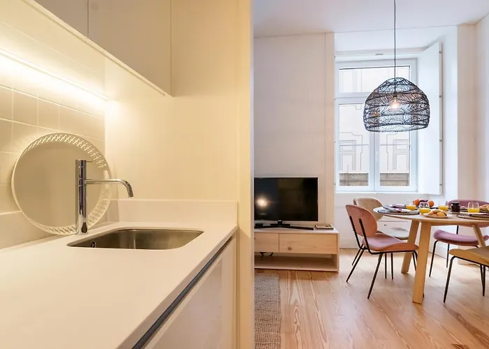 Modern 1bdr In Downtown By Lovelystay Lisboa