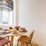 Apartment Modern 1bdr In Downtown By Lovelystay *
