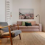Appartamento Modern 1bdr In Downtown By Lovelystay Lisbona