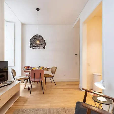 Modern 1bdr In Downtown By Lovelystay *