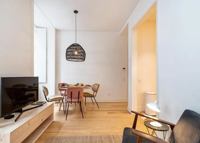 Modern 1bdr In Downtown By Lovelystay *